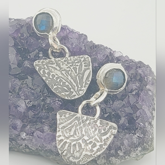 LABRADORITE EMBOSSED POST EARRINGS HANDMADE IN STERLING SILVER METAL - Picture 7 of 7